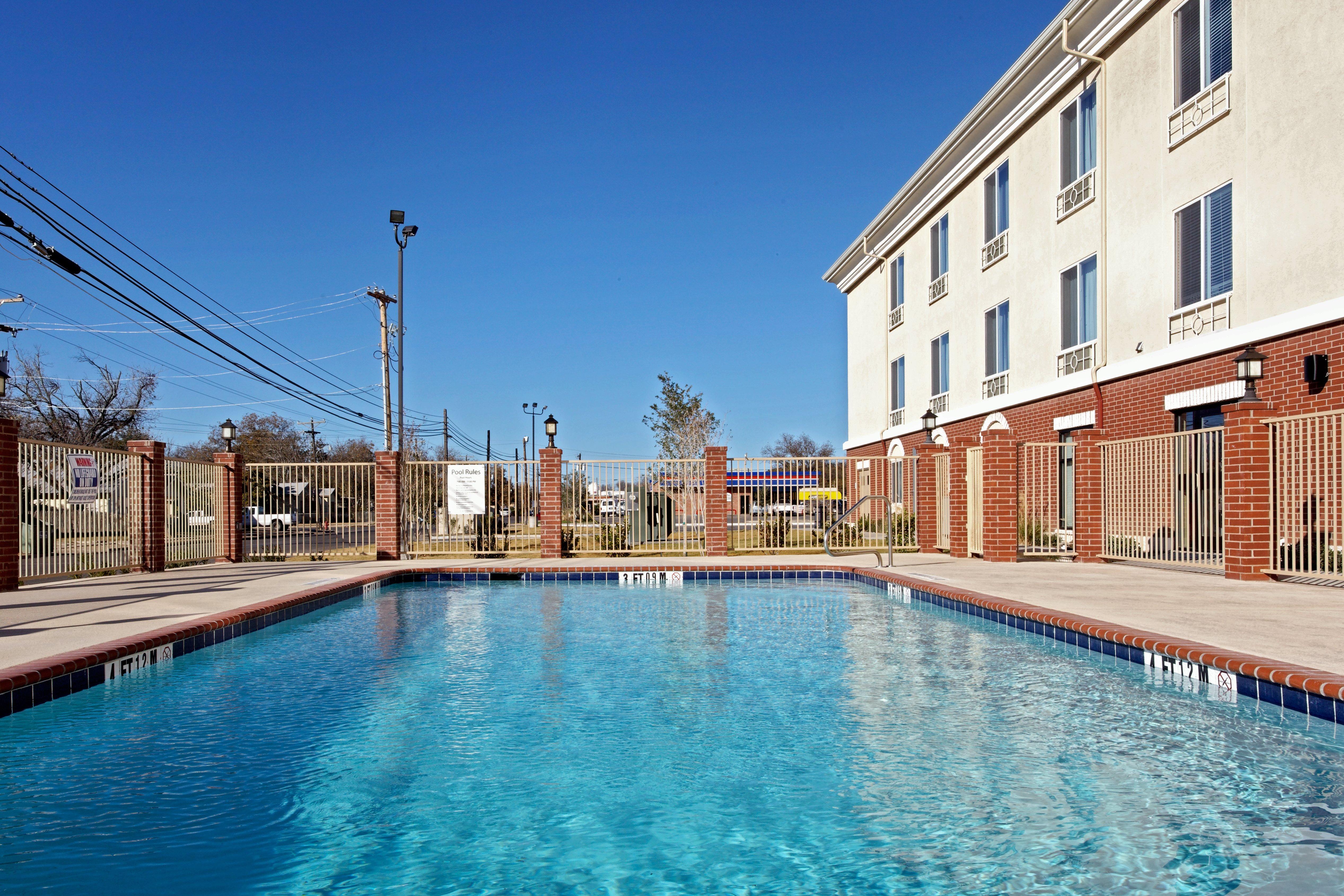 Holiday Inn Express & Suites Ozona By Ihg Extérieur photo